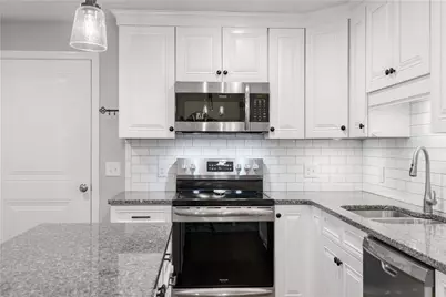 20 Saw Mill Drive #306, North Kingstown, RI 02852 - Photo 9