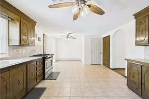 28 Walter Ave, North Providence, RI 02911 - Photo 13