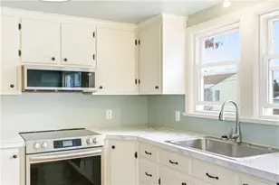 37 Columbus Ave, North Providence, RI 02911 - Photo 17