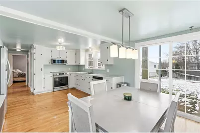 37 Columbus Avenue, North Providence, RI 02911 - Photo 11