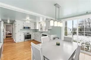 37 Columbus Ave, North Providence, RI 02911 - Photo 11