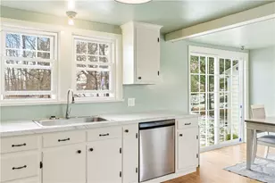 37 Columbus Ave, North Providence, RI 02911 - Photo 13