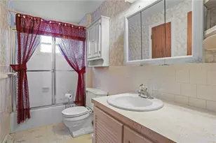 142 Stoneham Dr, Woonsocket, RI 02895 - Photo 13