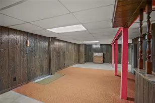 142 Stoneham Dr, Woonsocket, RI 02895 - Photo 29