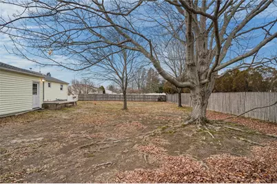 142 Stoneham Drive, Woonsocket, RI 02895 - Photo 33