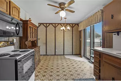 142 Stoneham Drive, Woonsocket, RI 02895 - Photo 3