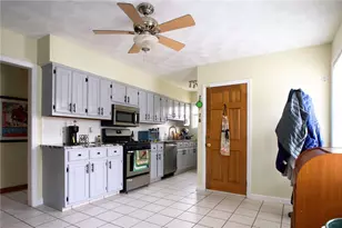 166 Narragansett St, Cranston, RI 02905 - Photo 3