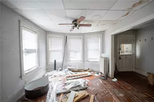 23 Spring St, Pawtucket, RI 02860 - Photo 7