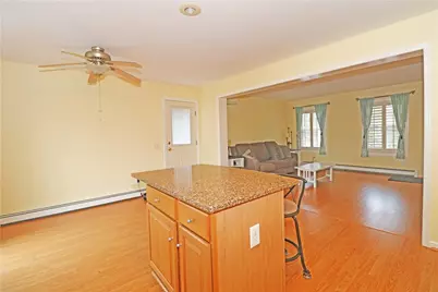 359 Main Road, Tiverton, RI 02878 - Photo 11