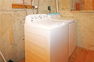 359 Main Rd, Tiverton, RI 02878 - Photo 41