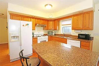 359 Main Road, Tiverton, RI 02878 - Photo 13