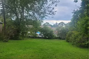 25 Granite St, Westerly, RI 02891 - Photo 3