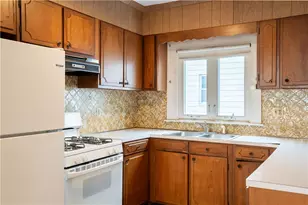 15 Taft Ave, Providence, RI 02906 - Photo 11