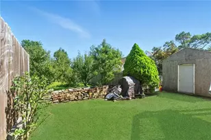 5 Bradley St, Providence, RI 02908 - Photo 17