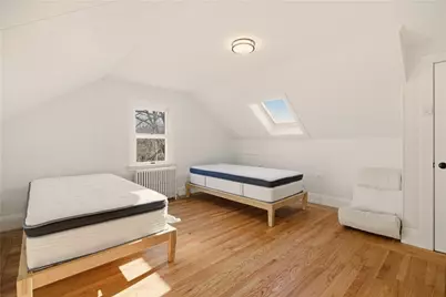 128 Ruggles Avenue, Newport, RI 02840 - Photo 29