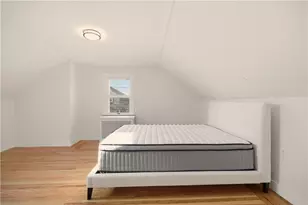 128 Ruggles Ave, Newport, RI 02840 - Photo 21