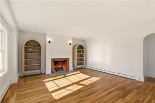 128 Ruggles Ave, Newport, RI 02840 - Photo 19