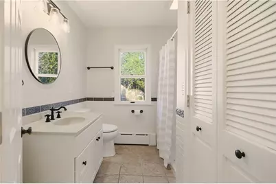 128 Ruggles Avenue, Newport, RI 02840 - Photo 13