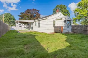 7 Belvedere St, Johnston, RI 02919 - Photo 3