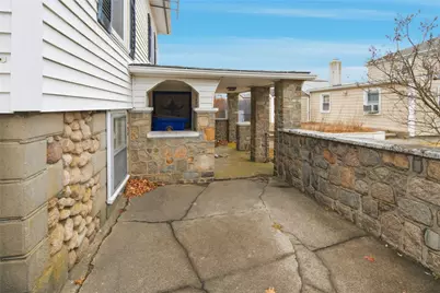 511 Woodward Road, North Providence, RI 02904 - Photo 7