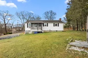 328 New London Ave, West Warwick, RI 02893 - Photo 9