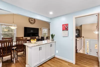 328 New London Avenue, West Warwick, RI 02893 - Photo 27