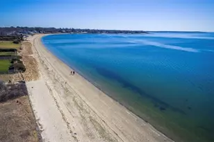 7 Bay Ave, Barrington, RI 02806 - Photo 3