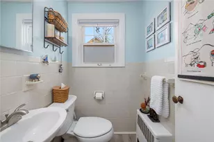 7 Bay Ave, Barrington, RI 02806 - Photo 13