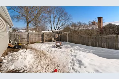 71 Bent Road, East Providence, RI 02916 - Photo 29