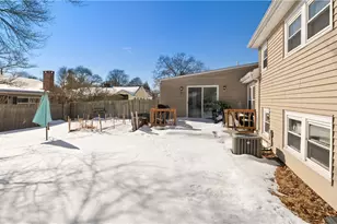 71 Bent Rd, East Providence, RI 02916 - Photo 31