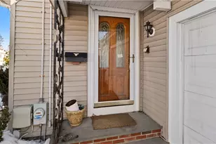 71 Bent Rd, East Providence, RI 02916 - Photo 3