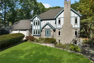 20 Buckboard Dr, Cumberland, RI 02864 - Photo 3