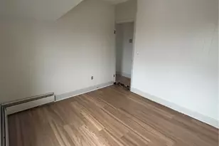 22 Heaton St, Pawtucket, RI 02860 - Photo 5