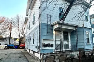 22 Heaton St, Pawtucket, RI 02860 - Photo 1