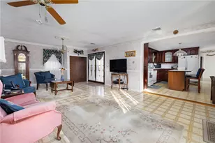 39 Holiday Ave, Warwick, RI 02888 - Photo 7