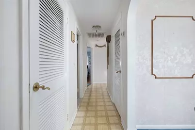 39 Holiday Avenue, Warwick, RI 02888 - Photo 11