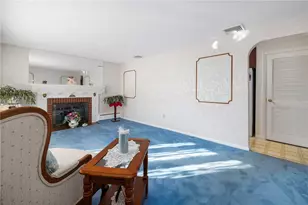 39 Holiday Ave, Warwick, RI 02888 - Photo 19