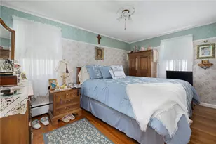 39 Holiday Ave, Warwick, RI 02888 - Photo 15