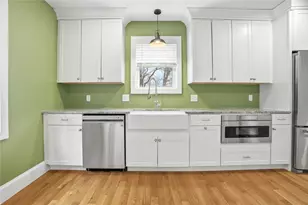 29 Malvern Ave, Cranston, RI 02905 - Photo 15