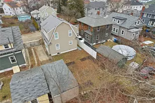 29 Malvern Ave, Cranston, RI 02905 - Photo 3