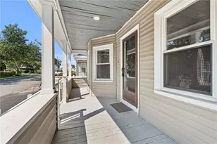 26 Mayflower St, East Providence, RI 02914 - Photo 9