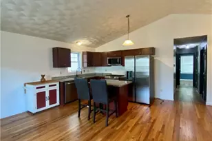 108 Roosevelt St, Providence, RI 02909 - Photo 5