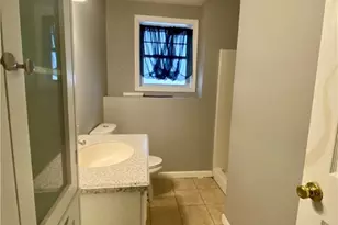 108 Roosevelt St, Providence, RI 02909 - Photo 19