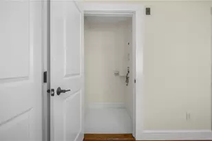 67 Perry St, Newport, RI 02840 - Photo 19