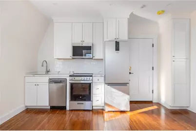 67 Perry Street #7, Newport, RI 02840 - Photo 9