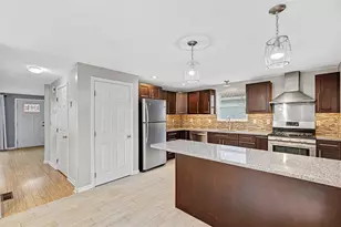 4 Plant St, Cumberland, RI 02864 - Photo 19