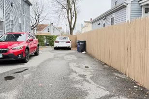 132 Pavilion Ave, Providence, RI 02905 - Photo 15