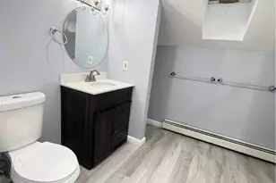 132 Pavilion Ave, Providence, RI 02905 - Photo 7