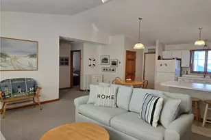 39 Elizabeth Rd, Narragansett, RI 02882 - Photo 5