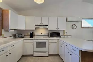 39 Elizabeth Rd, Narragansett, RI 02882 - Photo 11